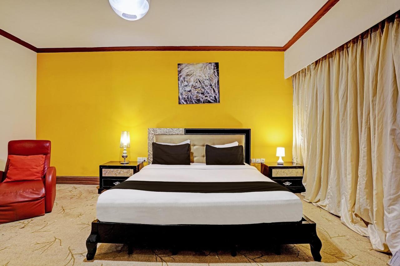 Townhouse 809 Royal Palms Hotel - Rose Collection มุมไบ ภายนอก รูปภาพ