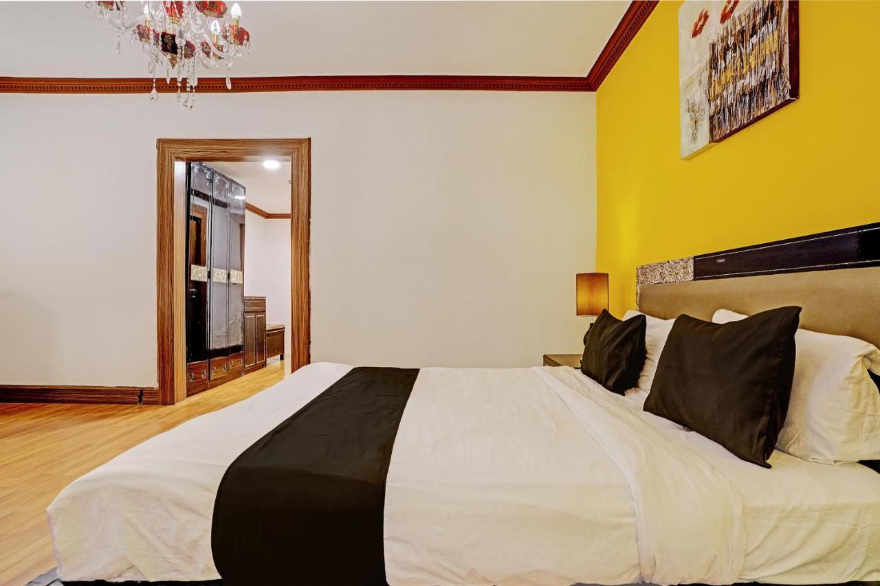 Townhouse 809 Royal Palms Hotel - Rose Collection มุมไบ ภายนอก รูปภาพ